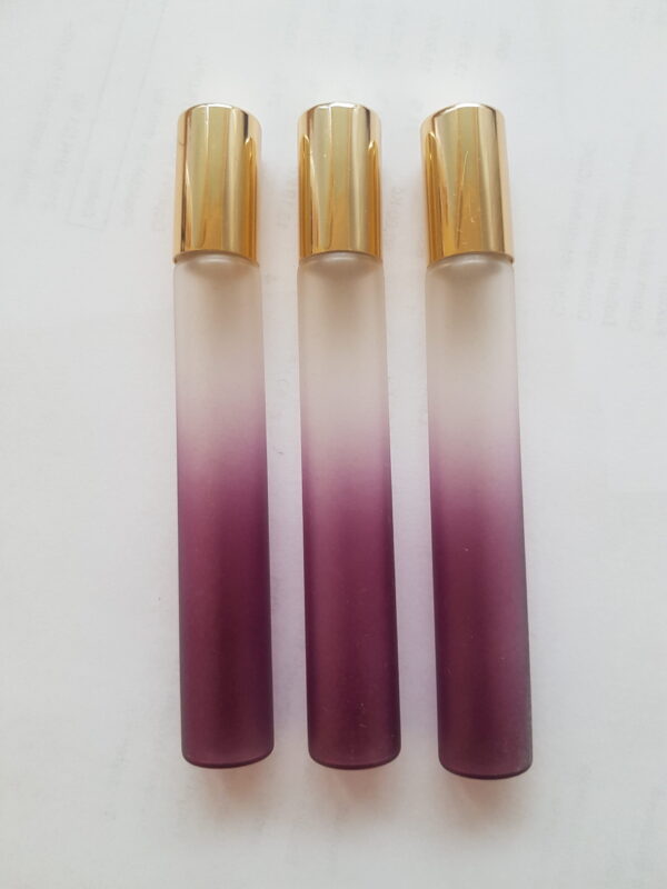 ROLL-ON Violet se zlatým uzávěrem 10 ml flakón
